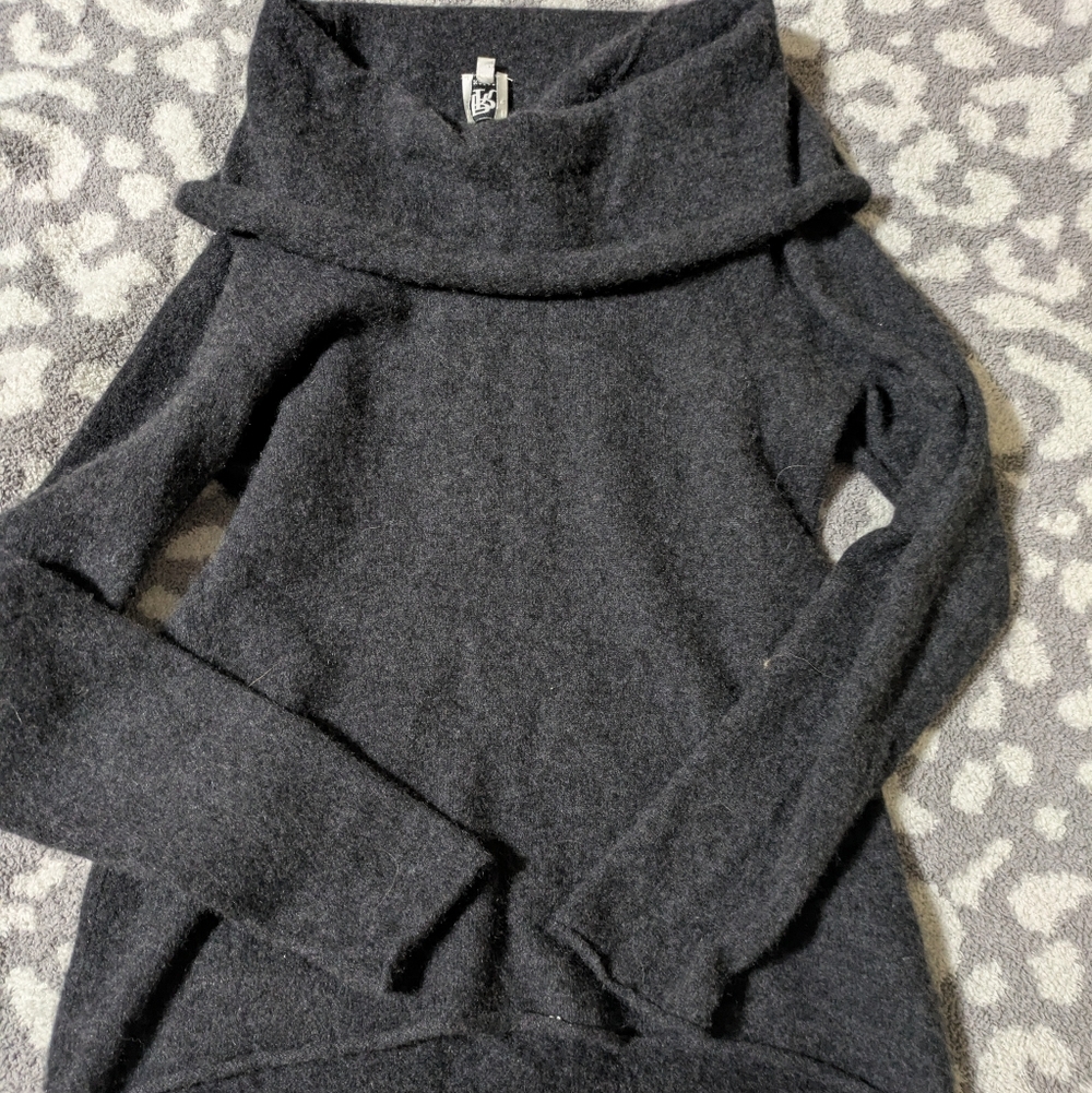 🦋5/25$ Elegant Charcoal Women's Turtleneck Sweater